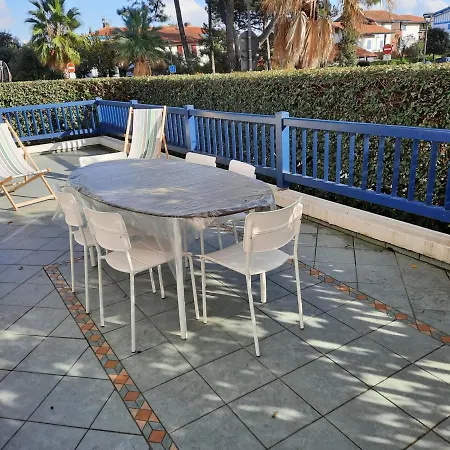 Appartement Apartment Hendaye, 4 bedrooms, 10 persons - FR-1-239-706
