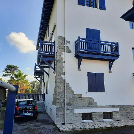 Appartement Apartment Hendaye, 4 bedrooms, 10 persons - FR-1-239-706 Hendaye